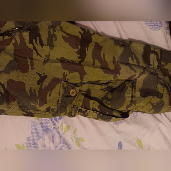 Matchstick mens army camo print cargo pants - Picture 3 of 9